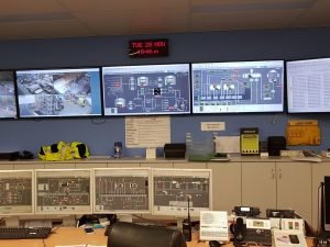 Standard P320 Series 5 control room